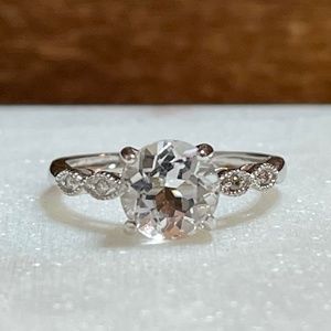 14K White Gold Cubic Zirconia Ring w/Scalloped Accents SZ 5